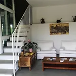 Aminta Apartment